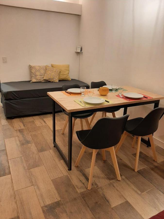 Al Apartment *